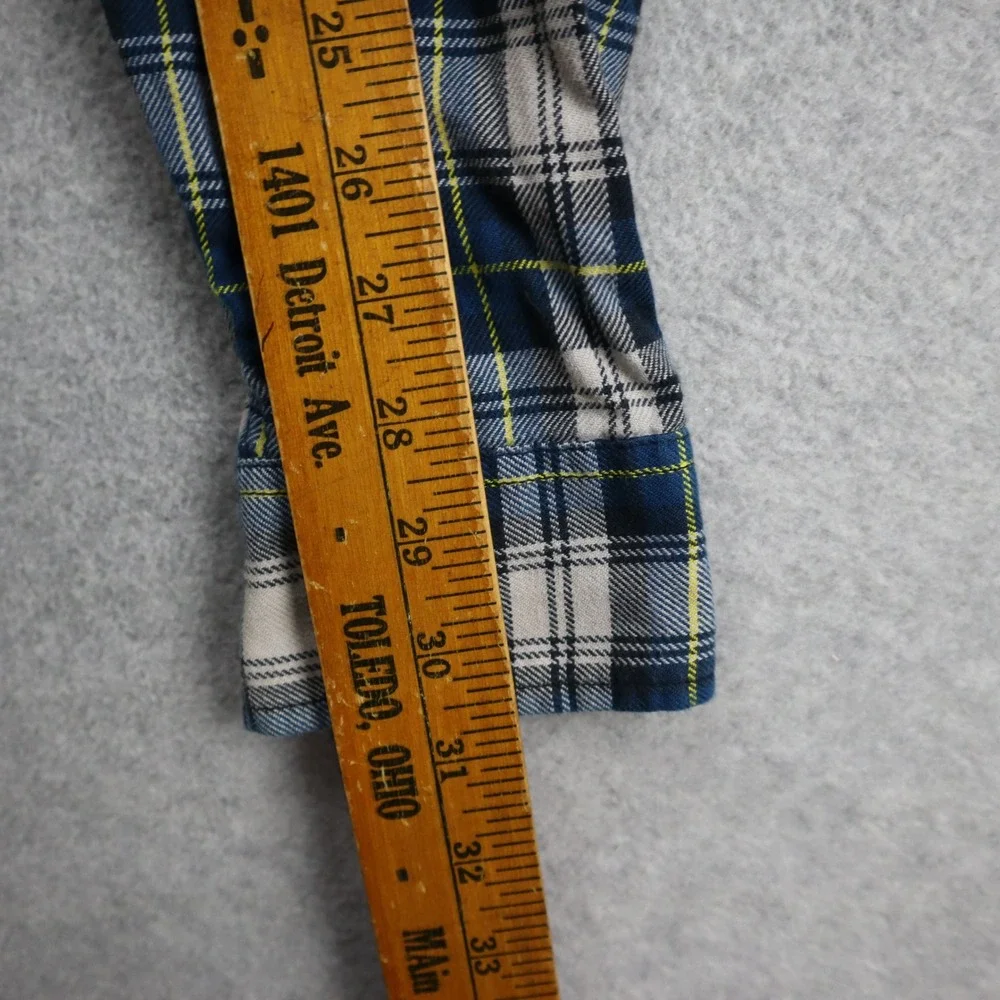 Vans Shirt Mens Small Classic Fit Blue Grey Plaid Long Sleeve Cotton Flannel